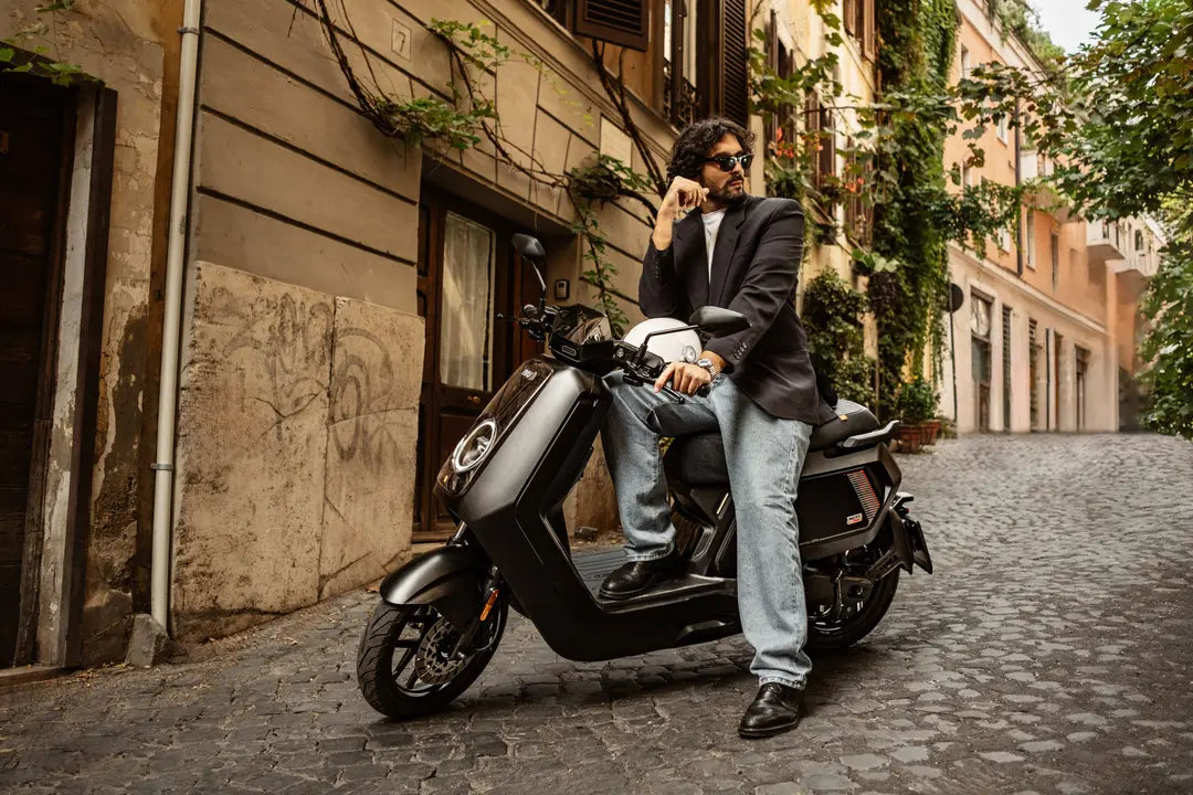 NIU NQiX 150 Scooter Elettrico 2600W